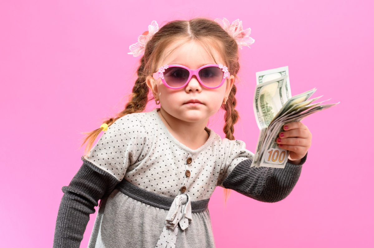 50 Minted, Preppy, & Rich Girl Names for Your Little Princess