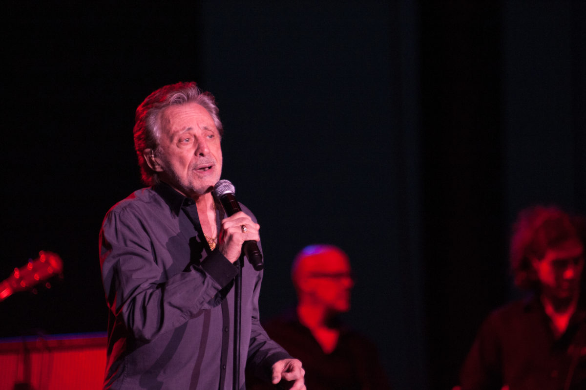 Frankie Valli responds to fan concern after viral performance sparks health fears