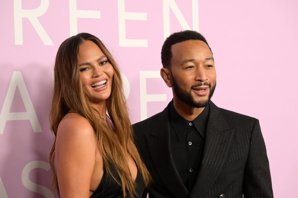 chrissy teigen john legend fashion awards