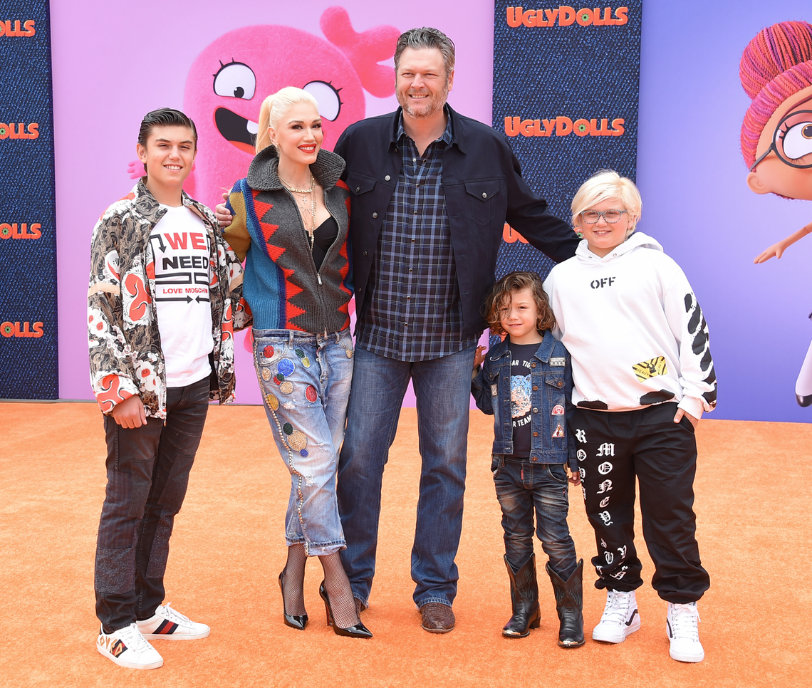 gwen stefani with three sons and blake shelton