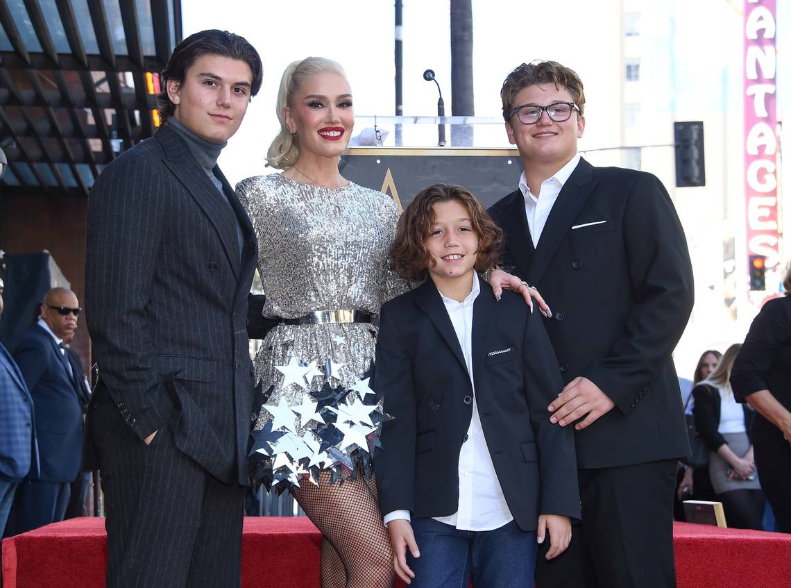 gwen stefani with three sons