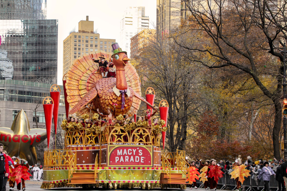 macys thanksgiving day parade float