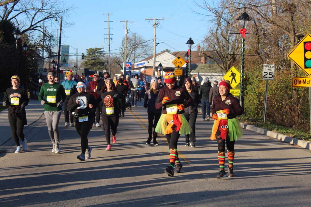 runners competing in turkey trot